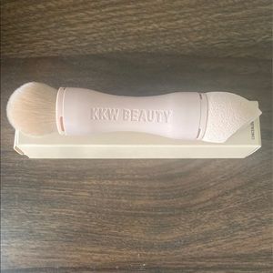 KKW Beauty Blending Brush